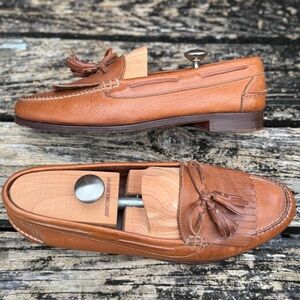 Cole Haan Country Handsewn Light Brown Leather Size 13D Kilted Tassel Loafers C8